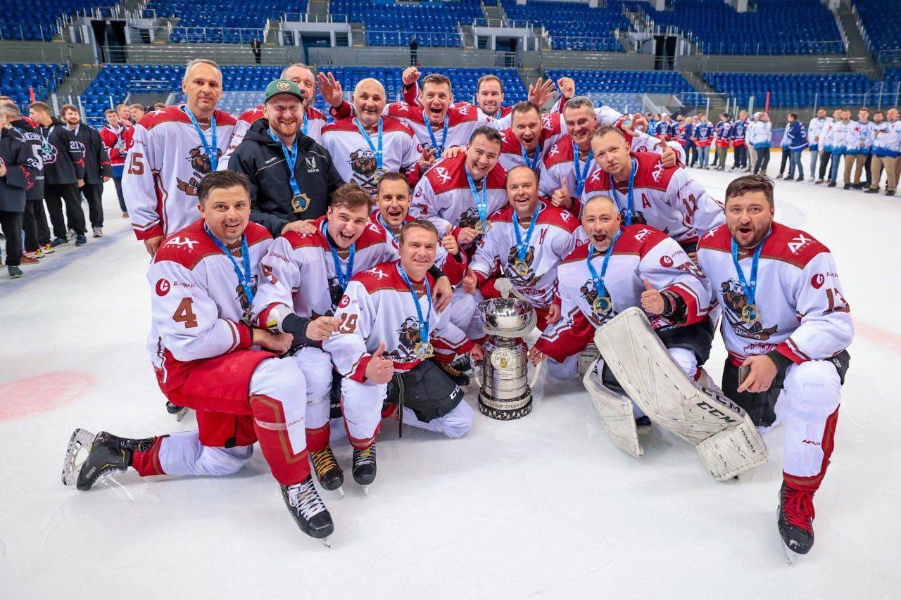 💪🏒В хоккей играют настоящие врачи! Команда «ЯрДоктор» завоевала Кубок Гиппократа!